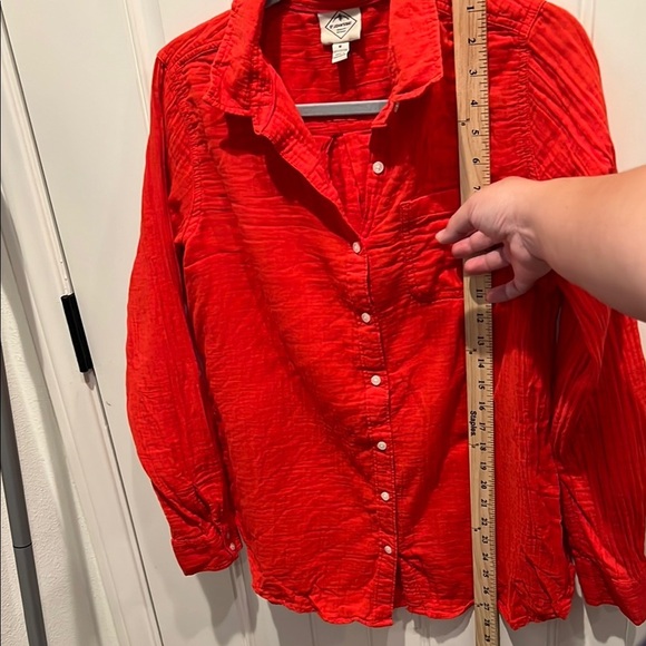 St. John's Bay Medium 100% cotton button up Vibrant Red Shirt - Picture 5 of 6